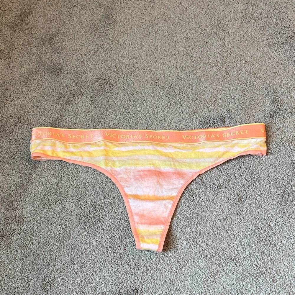 Victoria’s Secret Tie Dye Vanilla Dream White Cotton Logo Thong Panty SIZE XXL